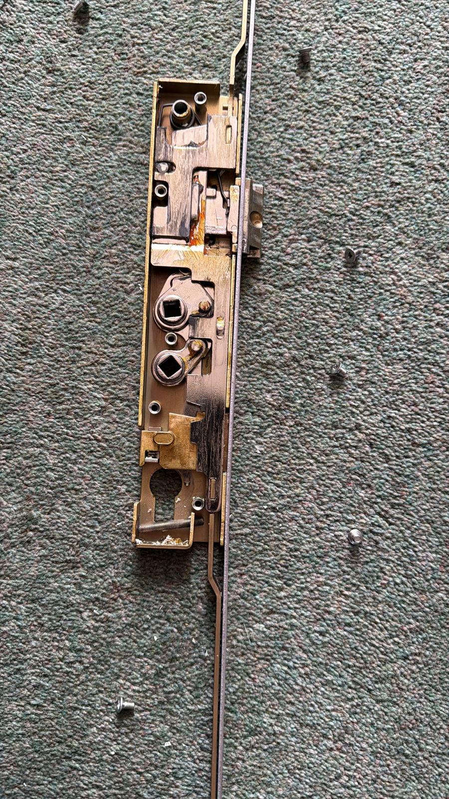uPVC door multipoint locking mechanism internals
